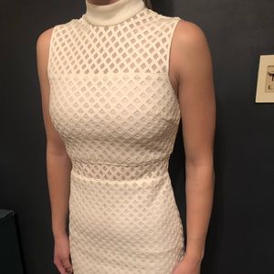 ⭐️WHITE REVOLVE HIGHNECK CHECKERED DRESS⭐️